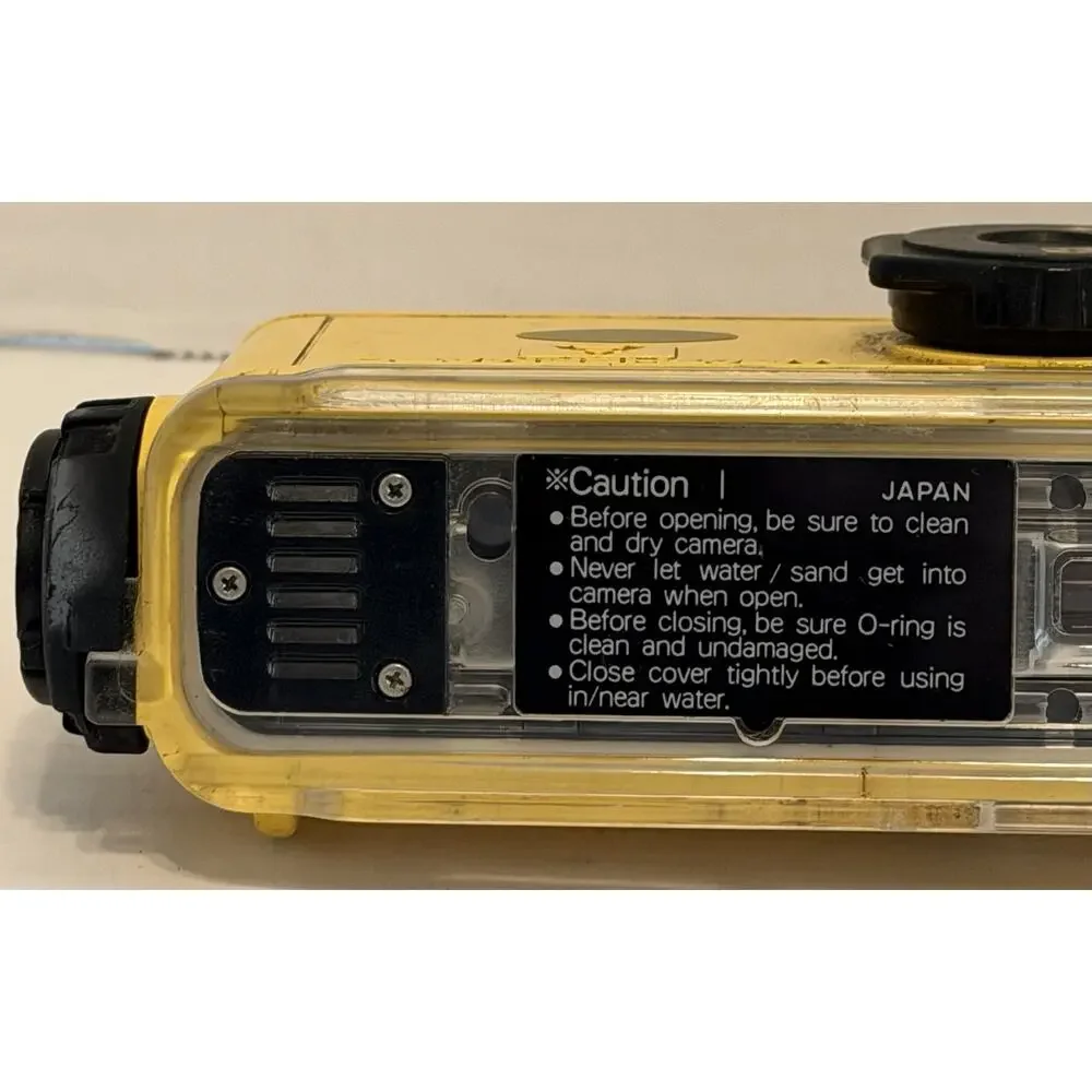 Minolta Weathermatic A 110 Film Underwater Camera w/ Strap Vintage UNTESTED